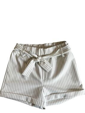 Women’s Paperbag Waist Pinstripe Tie-Belt Shorts Self-Tie Belt Size Medium
